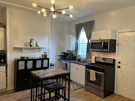 26 Elizabeth St, Unit FL 1 in Jersey City, NJ - Building Photo