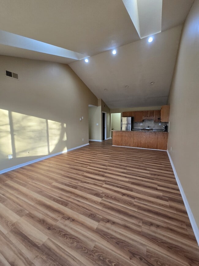 property at 463 Whalley Ave