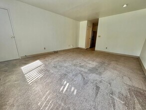 3 bed, 1 bath Duplex in West Fort Collins in Fort Collins, CO - Building Photo - Building Photo
