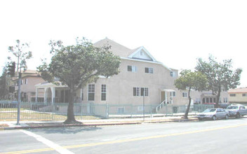 Griffin Apartments in Los Angeles, CA - Building Photo - Building Photo