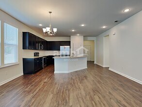 391 Southwilde Way in Pooler, GA - Building Photo - Building Photo