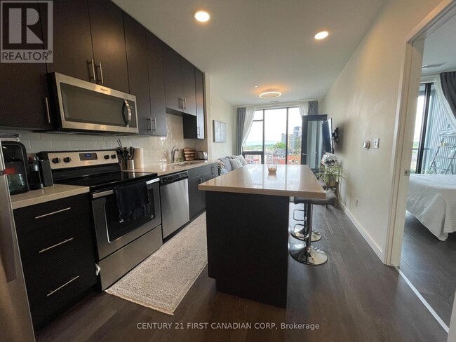 property at 690 King St W