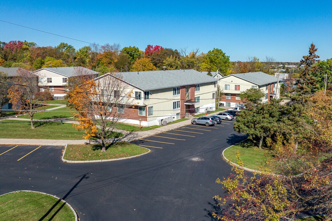 The Gregory Arms in De Witt, NY - Building Photo