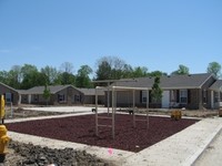 Tiffany Heights Apartments in Fort Wayne, IN - Foto de edificio - Building Photo