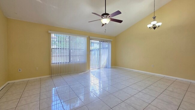 4303 SW 21st Ln in Gainesville, FL - Building Photo - Building Photo