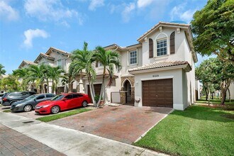 9329 SW 221st St in Cutler Bay, FL - Building Photo - Building Photo