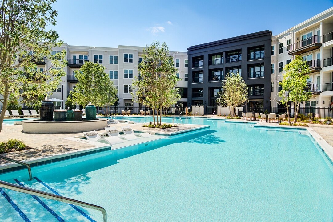 The Collier Sugar Hill Luxury Apartments in Sugar Hill, GA - Building Photo