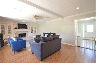 4107 Cypress Lake Dr in Spring, TX - Building Photo - Building Photo