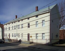 498-506 William St in Fall River, MA - Building Photo