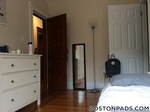 258 Boston Ave, Unit 2 in Medford, MA - Building Photo - Building Photo