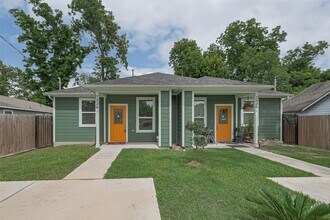 7926 Easter St in Houston, TX - Building Photo - Building Photo