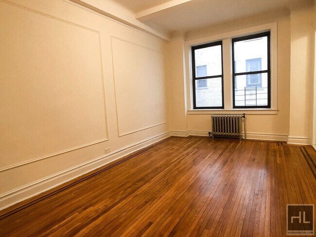EAST 92 STREET in New York, NY - Building Photo - Building Photo