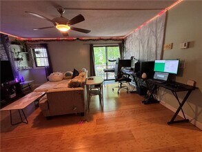 11 Apple Valley Pkwy in Smithfield, RI - Building Photo - Building Photo