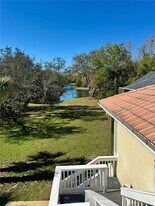 862 Cypress Lakes Blvd in Tarpon Springs, FL - Building Photo