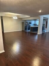 596 E Thorn Hill Dr in Nixa, MO - Building Photo - Building Photo