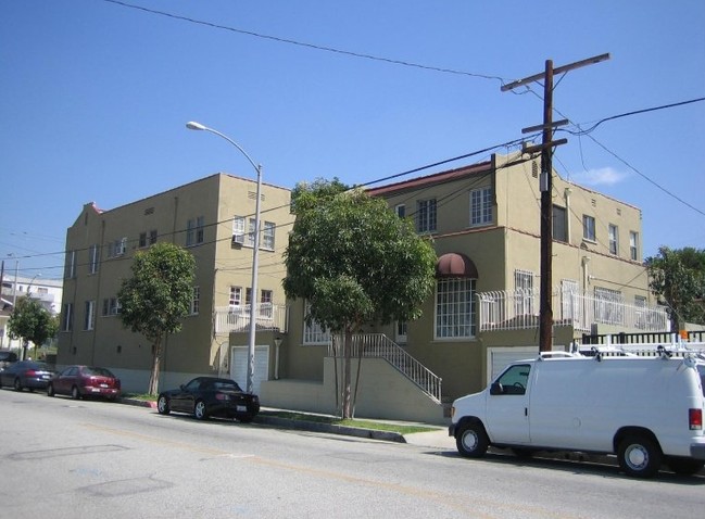 1334 Lake Shore Ave in Los Angeles, CA - Building Photo - Building Photo