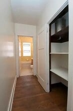 6541 Northumberland St, Unit 2 in Pittsburgh, PA - Building Photo - Building Photo