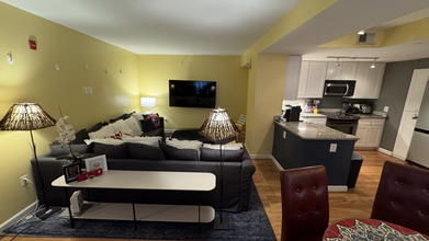 1314 Massachusetts Ave NW, Unit 405 in Washington, DC - Building Photo - Building Photo