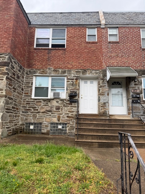 6932 Oakland St, Unit Oakland 2nd floor in Philadelphia, PA - Building Photo - Building Photo