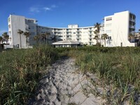 4000 Ocean Beach Blvd in Cocoa Beach, FL - Building Photo - Building Photo