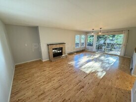 307 Cervantes Cir in Lake Oswego, OR - Building Photo