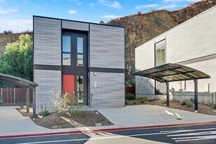 8248 High St in La Mesa, CA - Building Photo