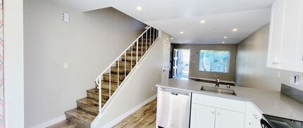 6543 Bell Bluff Ave in San Diego, CA - Building Photo - Building Photo