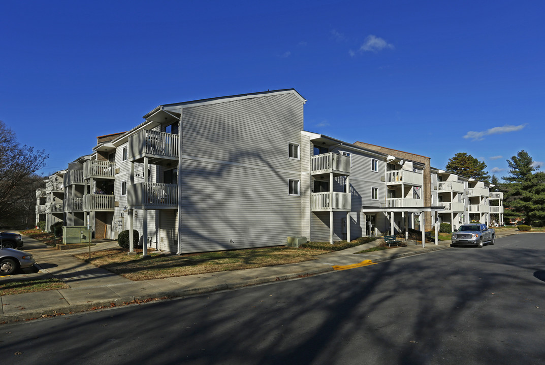 Farm Lane Apartments in Charlotte, NC - Foto de edificio