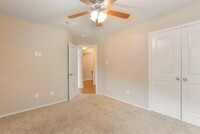 100 Brookside Dr photo'