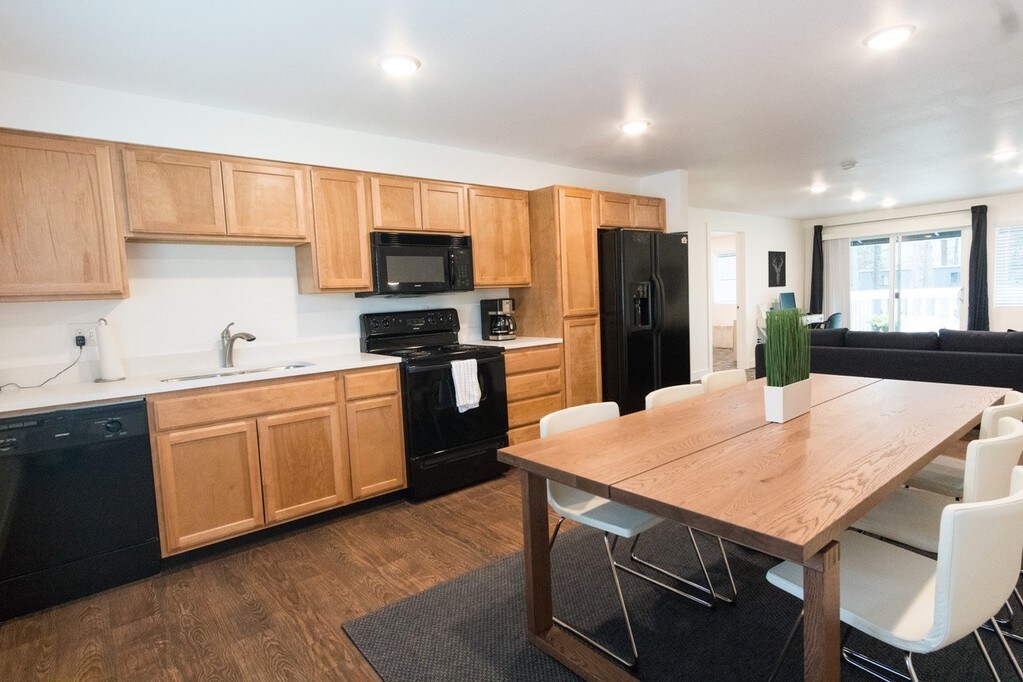 The Grove Spokane, WA Apartments