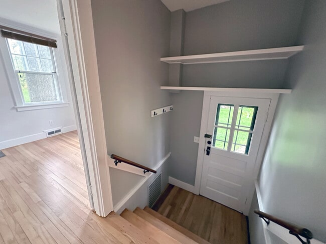 111 Amity St, Unit Apt. 1 in Amherst, MA - Building Photo - Building Photo