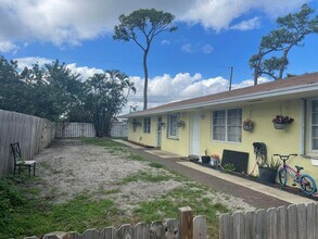 4425 Stevens Rd in Lake Worth Beach, FL - Building Photo - Building Photo