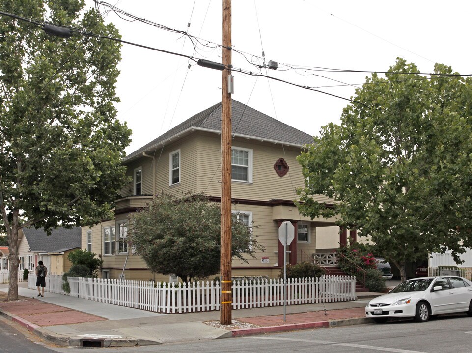 600 S 9th St in San Jose, CA - Building Photo