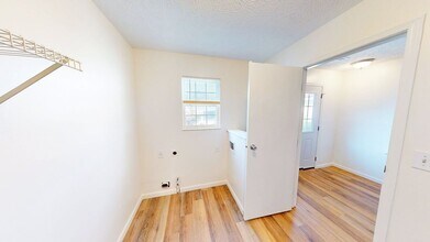 4652 Shalers Dr in Columbus, OH - Building Photo - Building Photo