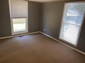 708 W Lyon St in Lyons, KS - Building Photo - Building Photo