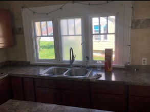 220 W Riverside Dr in Ionia, MI - Building Photo - Building Photo