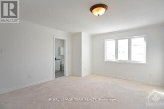 293 Forestbrook St in Ottawa, ON - Building Photo - Building Photo