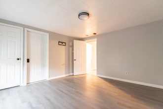 672 N Main St in Woonsocket, RI - Building Photo - Building Photo