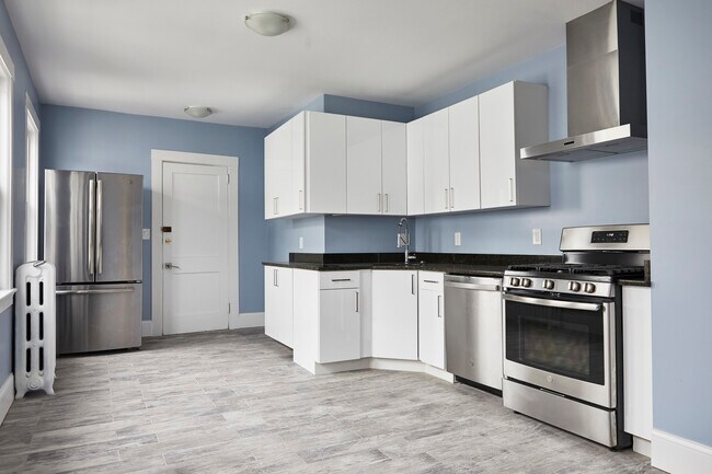 52 Mansfield St, Unit M, Unit M