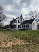 676 Westminster Rd in Hanover, PA - Building Photo