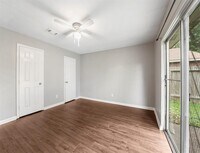 8706 Valley Rock Dr photo'