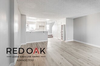 3742 E Fountain St in Long Beach, CA - Foto de edificio - Building Photo