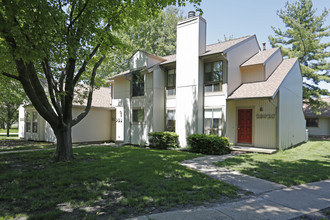 Colony West in Champaign, IL - Foto de edificio - Building Photo