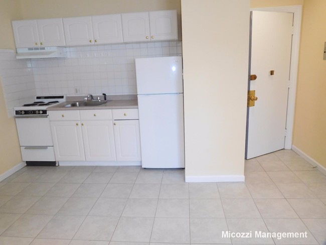 1200 Commonwealth Avenue-Unit -9-MM in Boston, MA - Building Photo - Building Photo