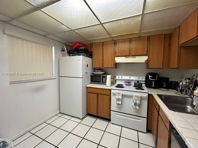 19805 SW 114th Ave in Miami, FL - Foto de edificio - Building Photo