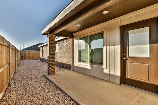 1205 N Essex Ave in Lubbock, TX - Building Photo - Building Photo