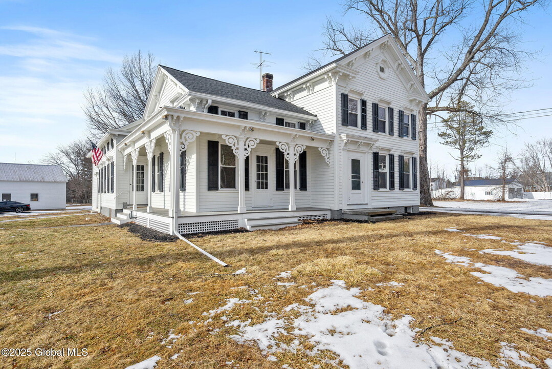 113a Jericho Rd in Selkirk, NY - Building Photo