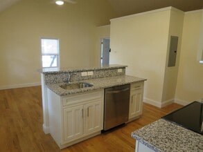 178 Boston Ave, Unit R in Somerville, MA - Building Photo - Building Photo
