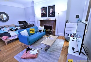 585 Beacon St in Boston, MA - Foto de edificio - Building Photo