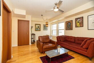 4750 N Albany Ave in Chicago, IL - Building Photo - Building Photo